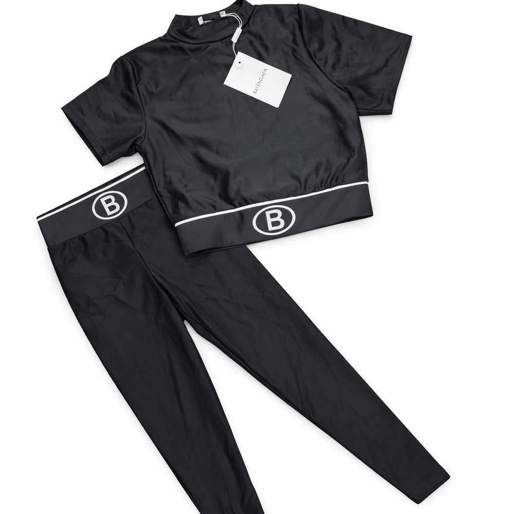 RARE Balenciaga Girls’ Yoga Set – Size S or Women’s XS – NWT Luxe Black 2-Piece - Picture 2 of 11